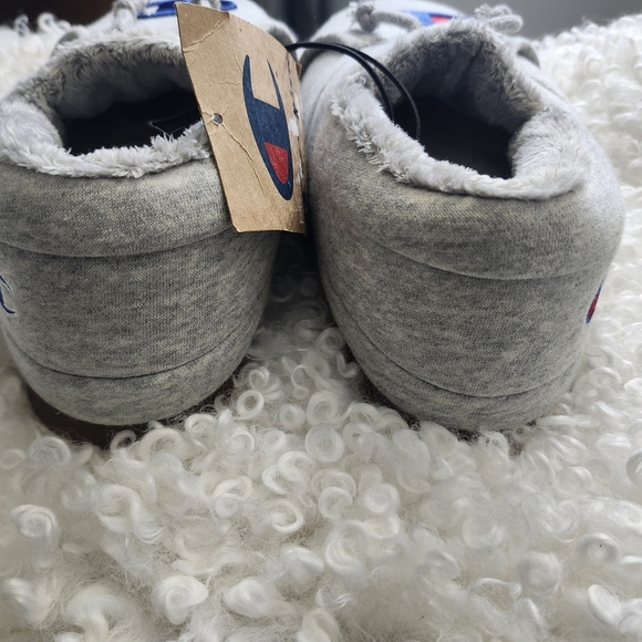 BNWT Champion Sz 7 Embroidered Logo Oxford Gray University 2 Slippers Loafers - Picture 5 of 10